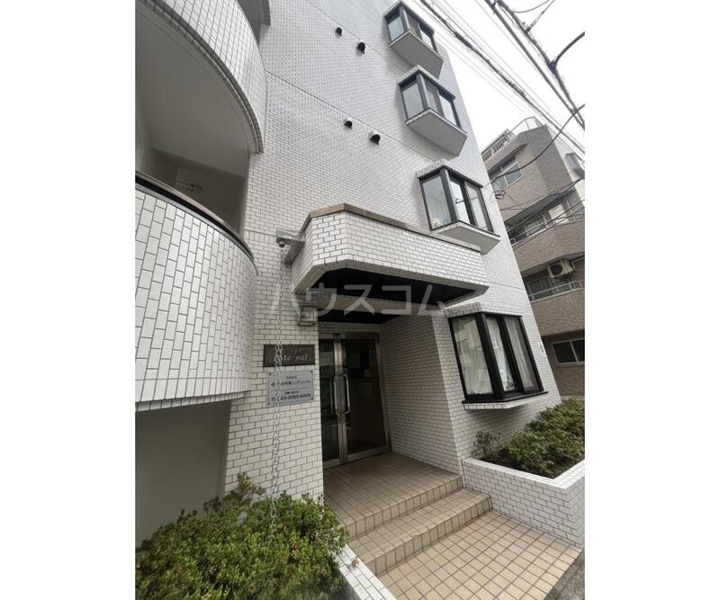 22/30 エントランス