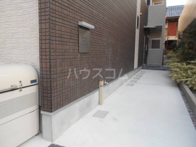 20/28 エントランス