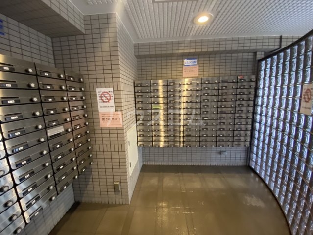 15/18 エントランス