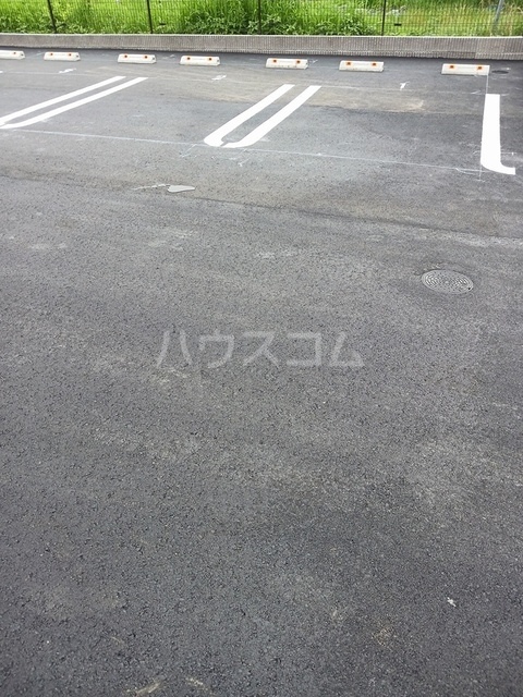 16/22 駐車場