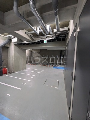 20/30 駐車場