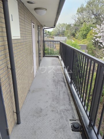 19/27 エントランス