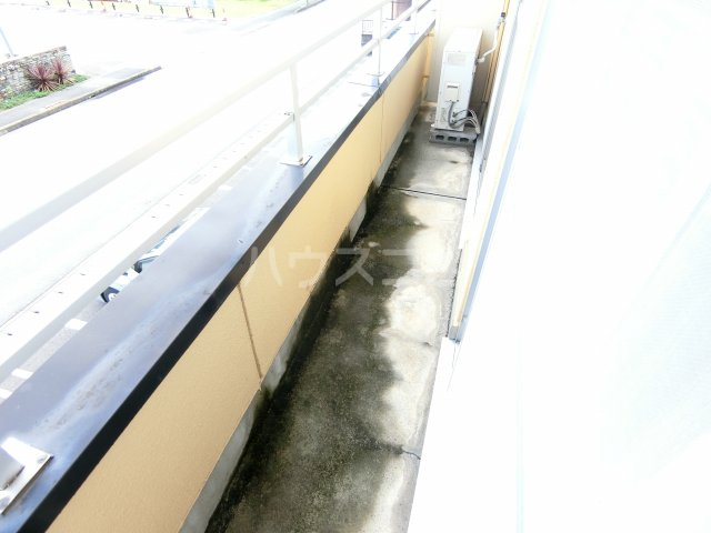 19/25 バルコニー