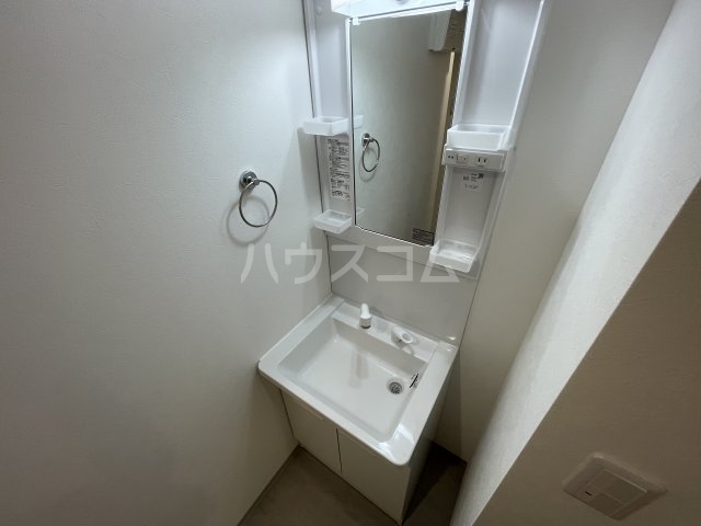17/28 洗面