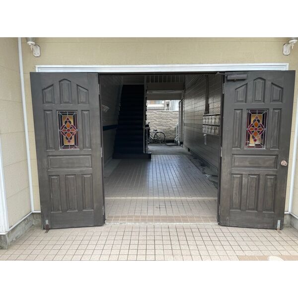 3/8 エントランス