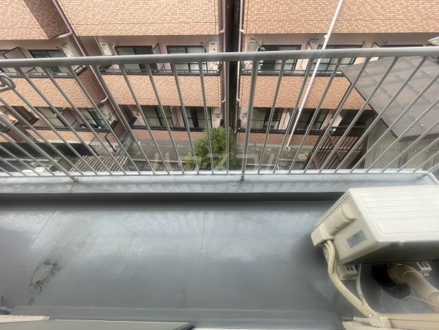 21/30 バルコニー