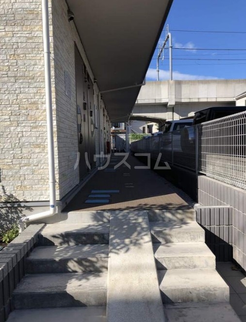 18/28 駐車場