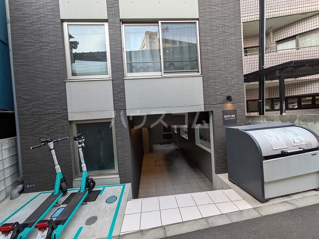 20/28 エントランス