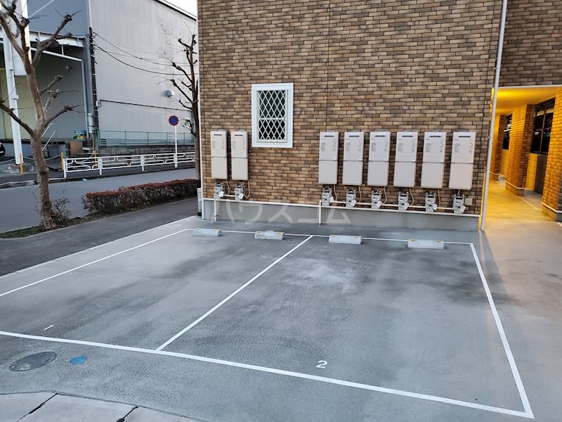 20/21 駐車場
