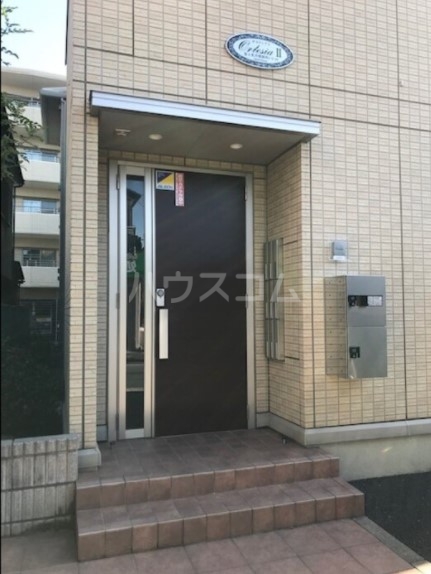 19/26 エントランス