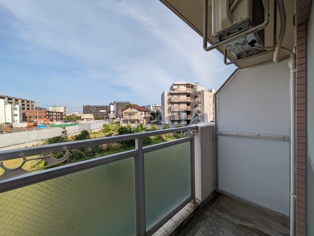 19/30 バルコニー