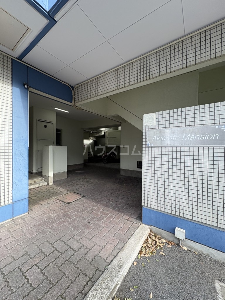 2/10 エントランス