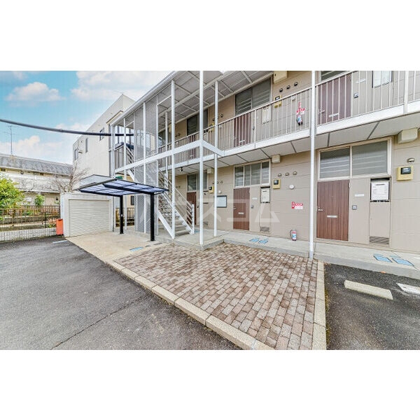 17/25 エントランス