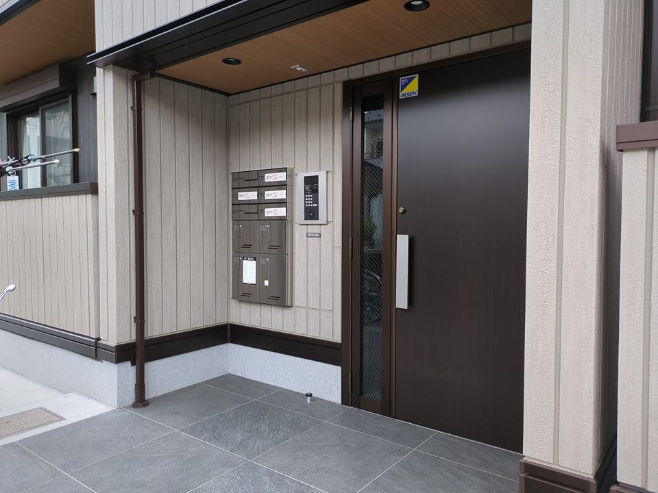 2/5 エントランス