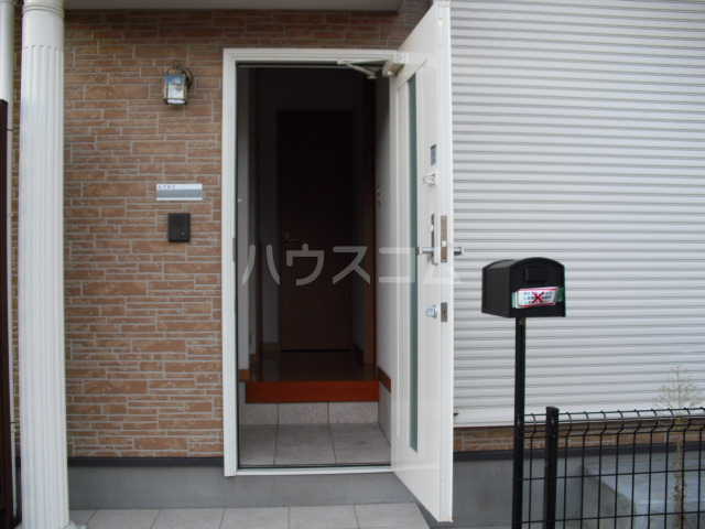 20/30 エントランス