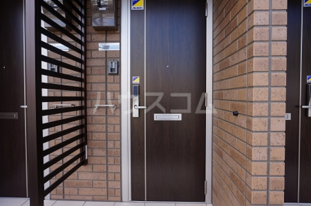 16/28 エントランス