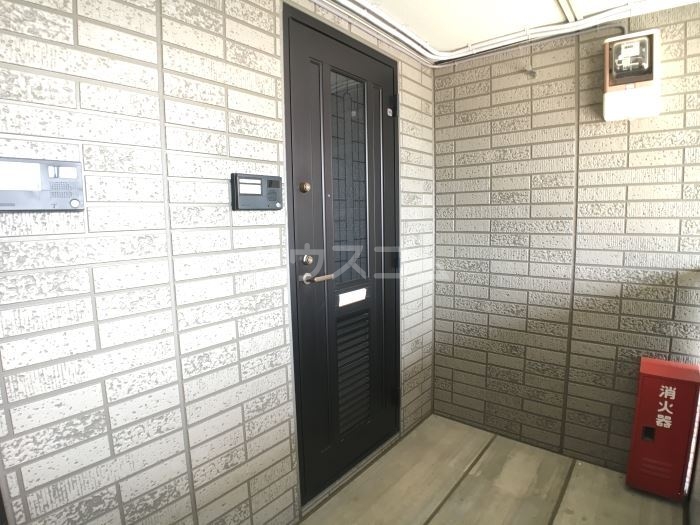 3/4 エントランス