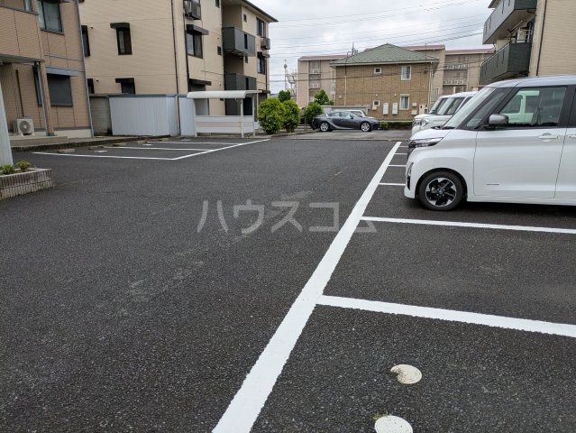 21/24 駐車場