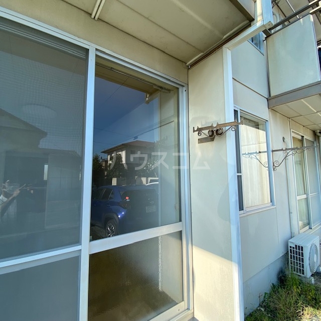 13/13 エントランス