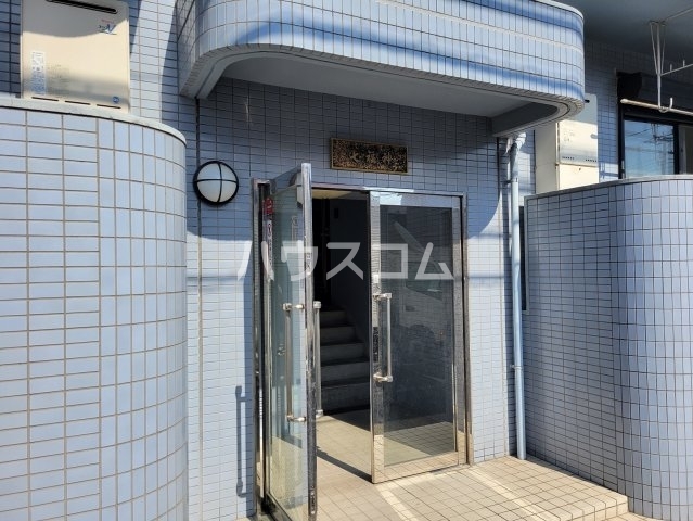 17/26 エントランス