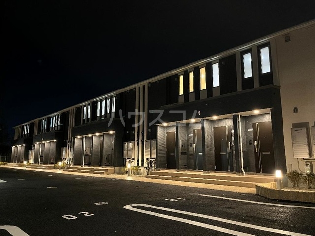 18/28 エントランス