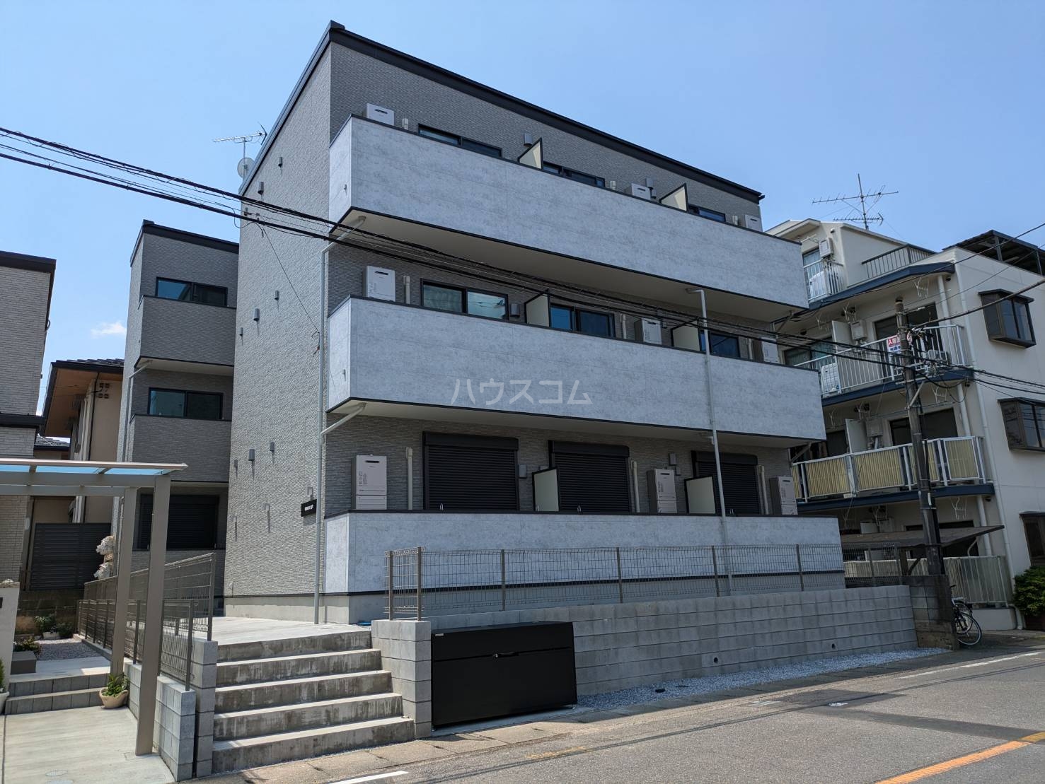 1/4 外観