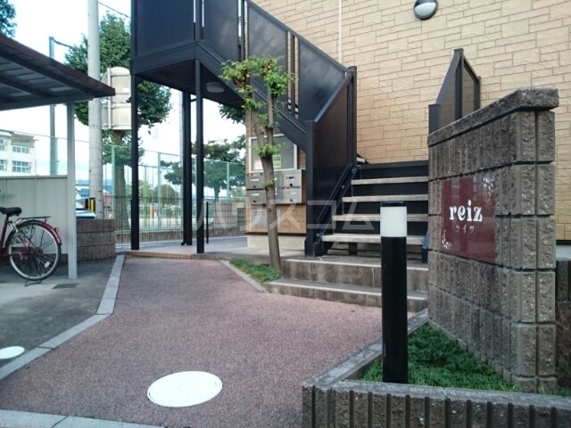 14/21 エントランス