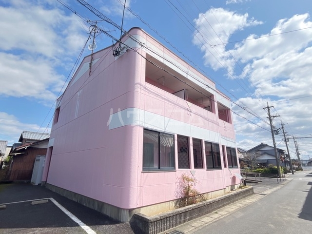 23/30 駐車場
