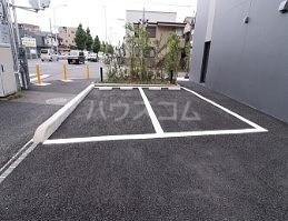 21/29 駐車場