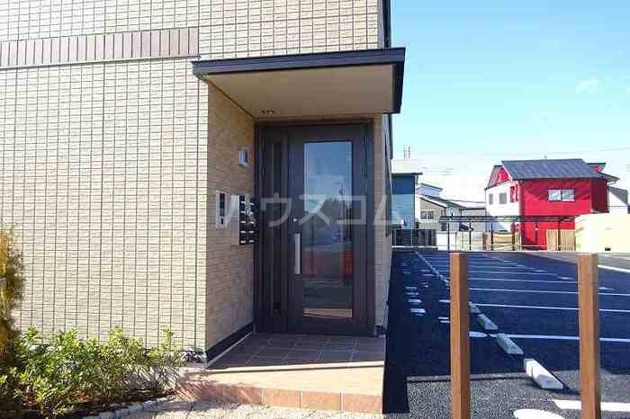 16/21 エントランス