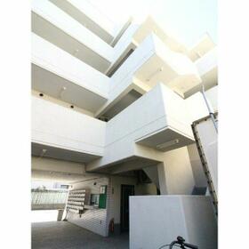 17/26 エントランス