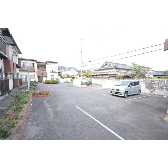 13/15 駐車場