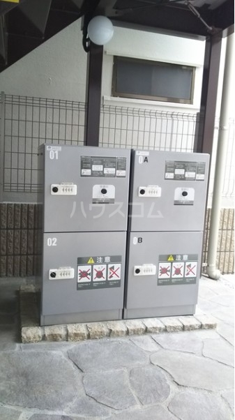 14/18 エントランス