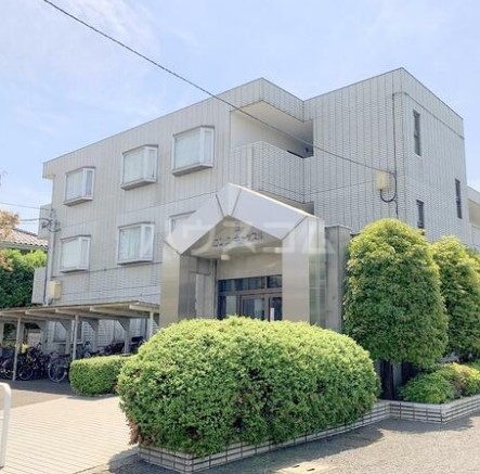 16/18 エントランス