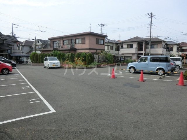 17/20 駐車場