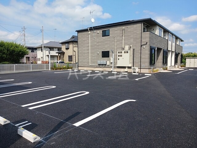 14/20 駐車場