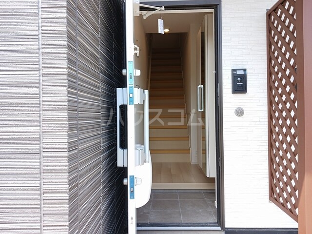 13/20 エントランス