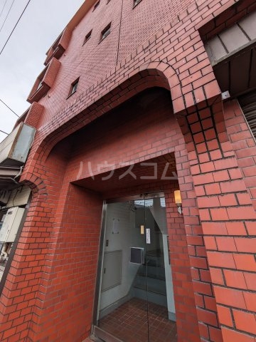 19/29 エントランス