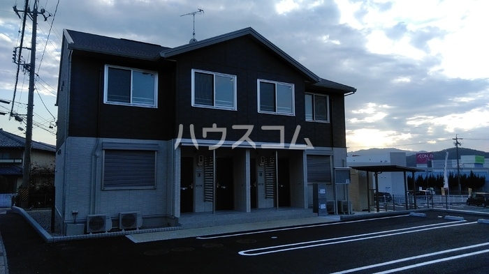 2/4 駐車場