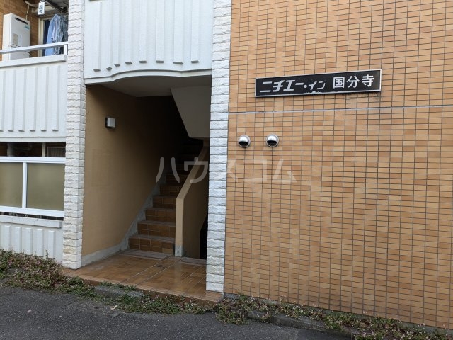 26/30 エントランス