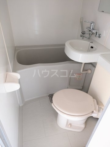 13/30 トイレ