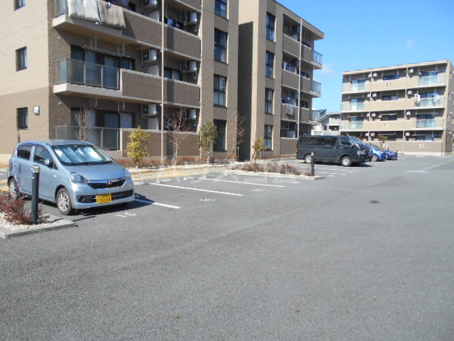 3/6 駐車場
