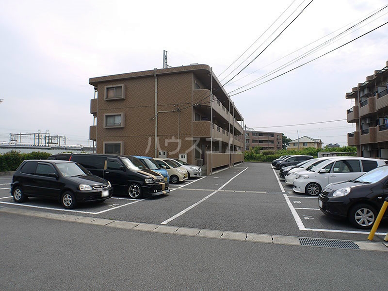 2/6 駐車場