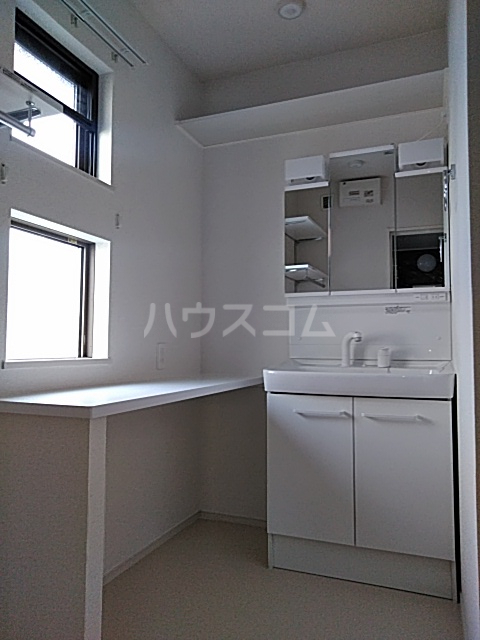 13/30 洗面