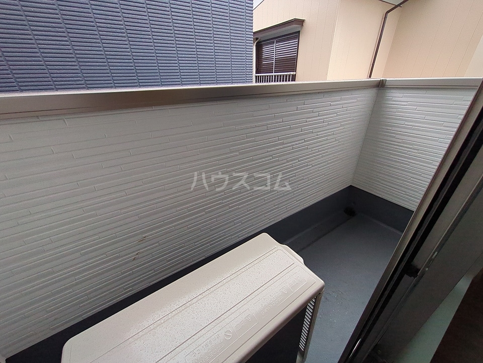 13/21 バルコニー