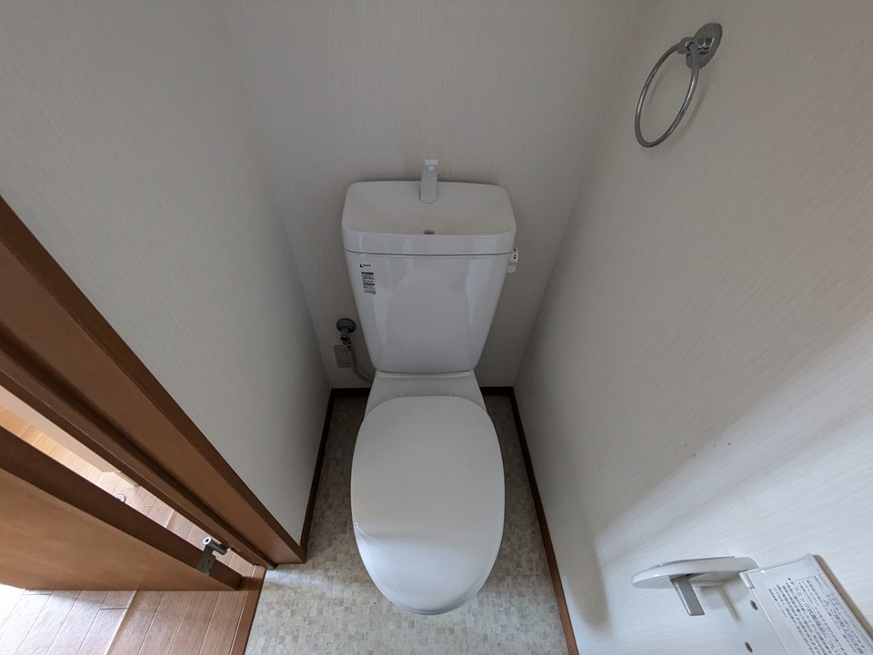 16/30 トイレ