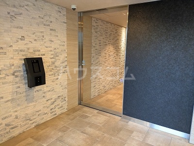 15/28 エントランス