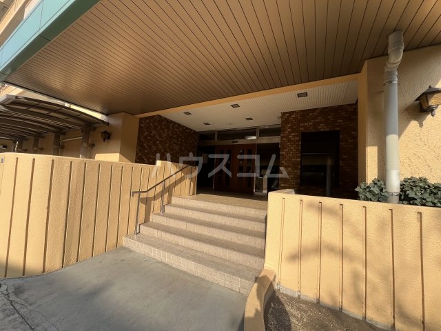 3/5 エントランス