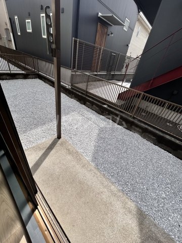 21/30 バルコニー