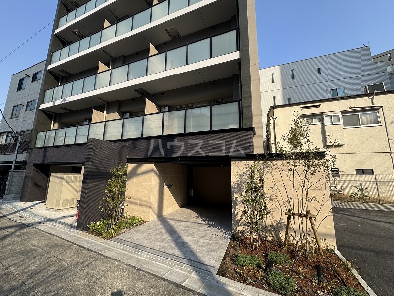 21/25 エントランス